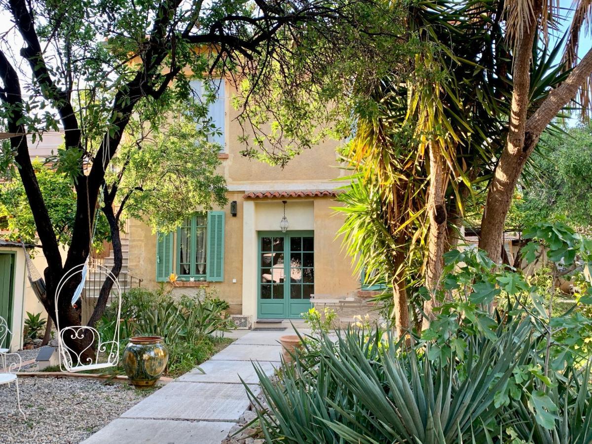 La Des Amandiers Bed & Breakfast